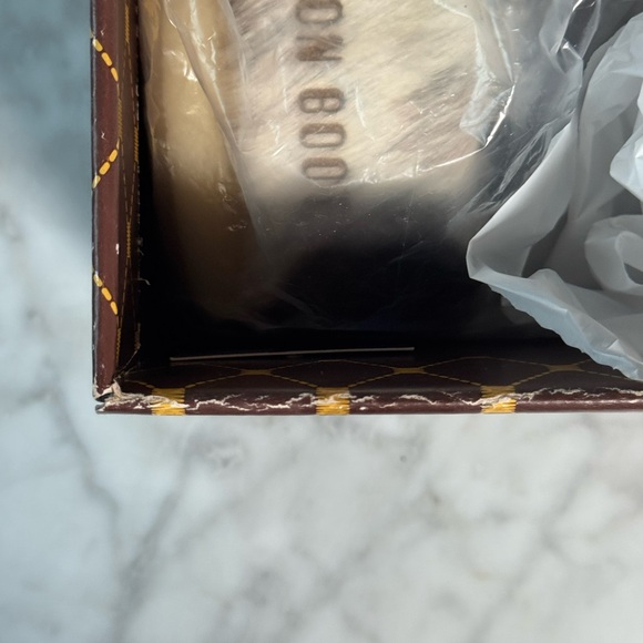 Moon Boots - Picture 9 of 12